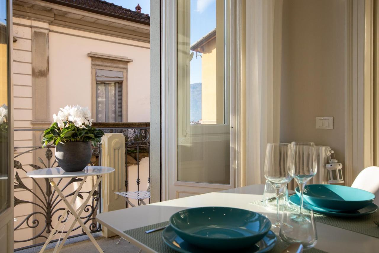 Aqualago Casa Vacanze Apartment D Verbania Extérieur photo
